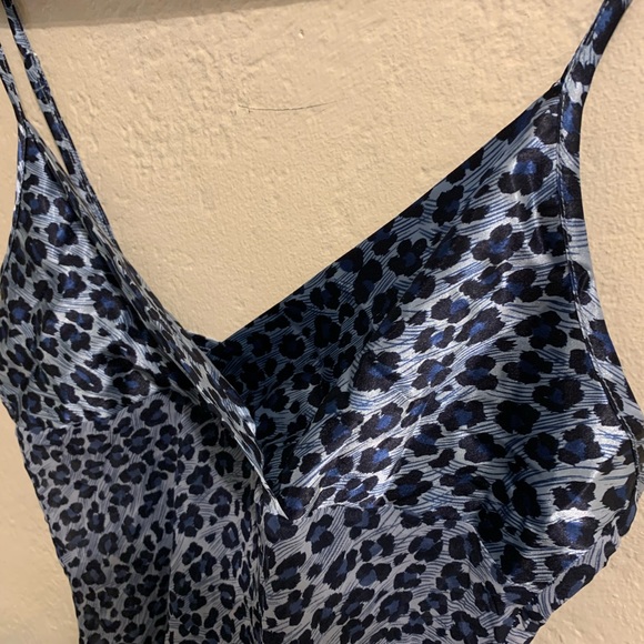 Vintage medium blue leopard print lingerie top - Picture 3 of 4